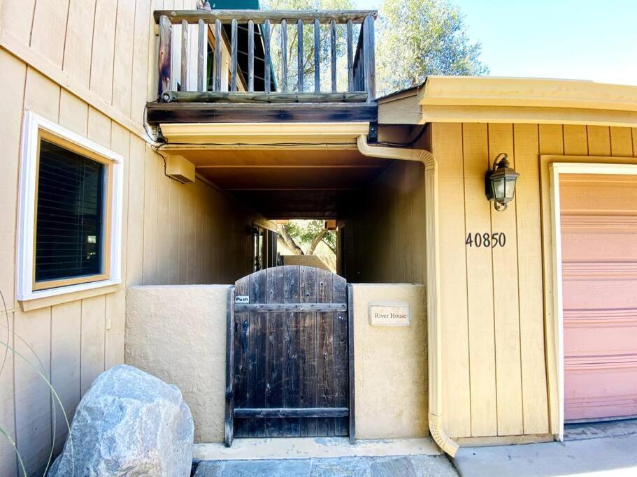 Sequoia Cabin By The River ทรีริเวอร์ส ภายนอก รูปภาพ